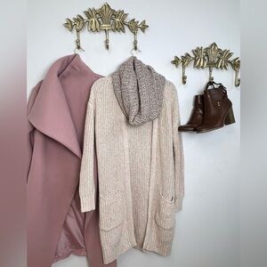 CABLE KBIT Light pink long sweater cardigan with pockets M